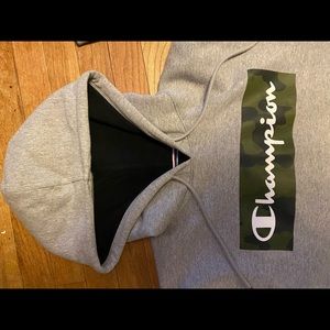 Men’s Champion hoodie